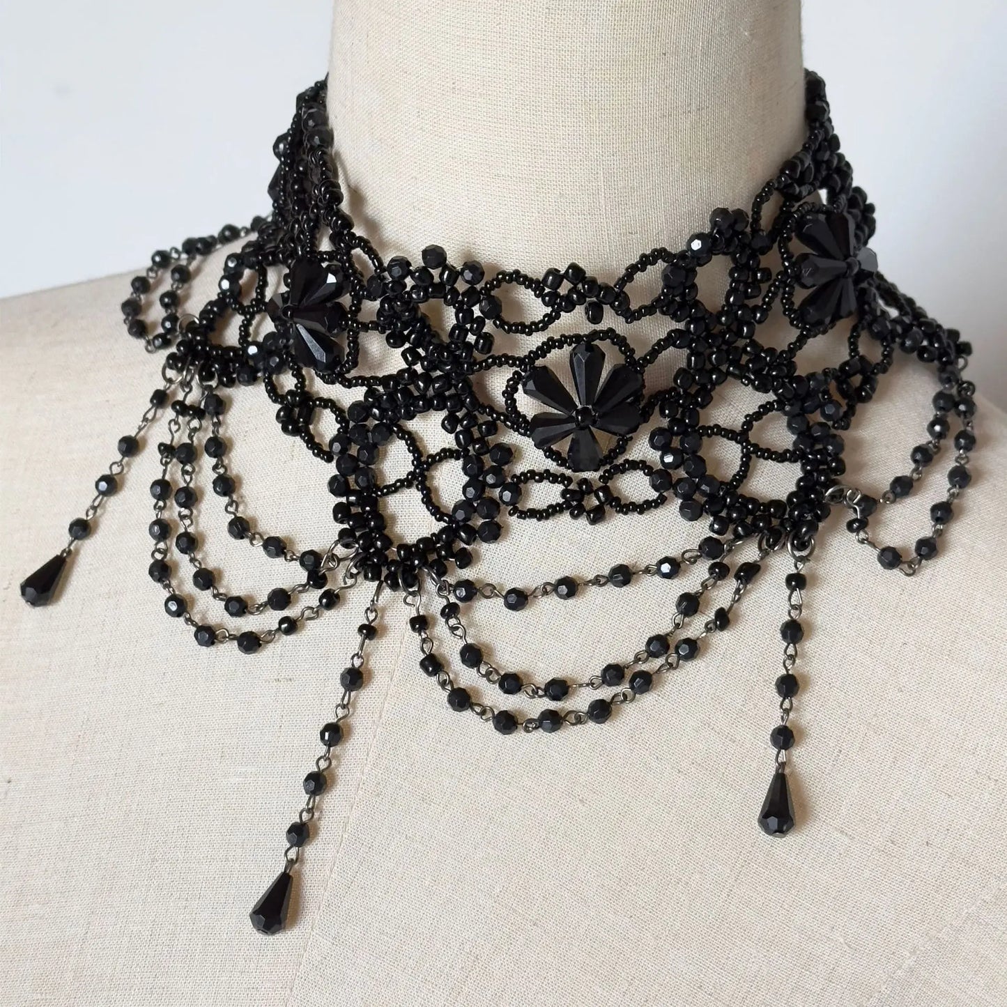 Gothic Victorian Tassel Choker – Unleash Your Dark Elegance