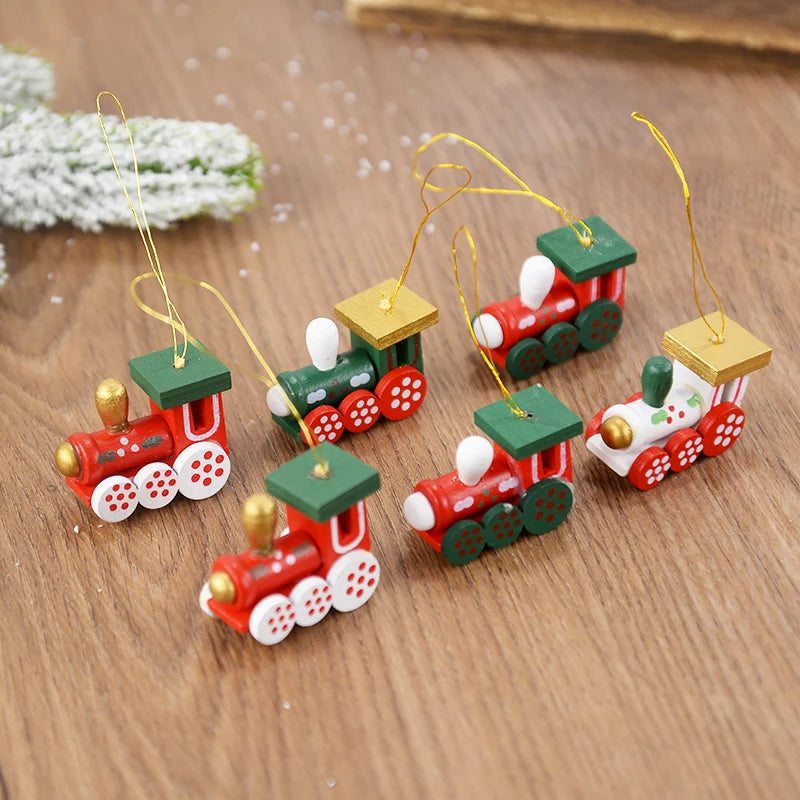 Ensemble de mini pendentifs en bois - Trains et figurines (6/10/16 pièces)