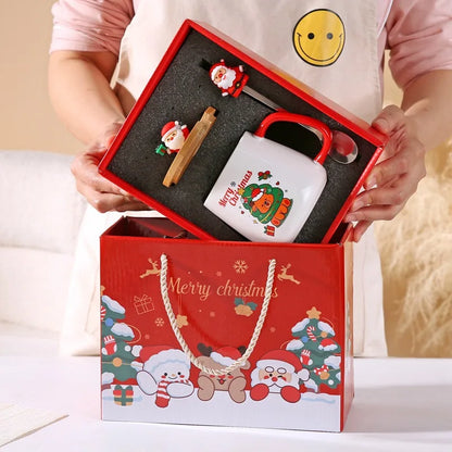 Elegant Christmas Ceramic Mug Set (400 ml) with Lid and Spoon