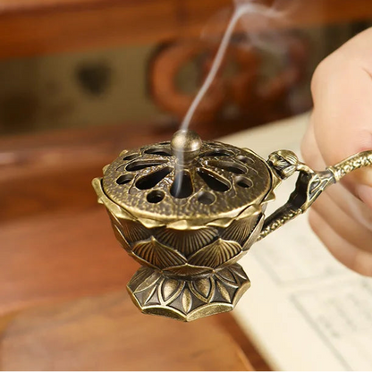 Quemador de incienso retro: de metal, de mano, con asa.