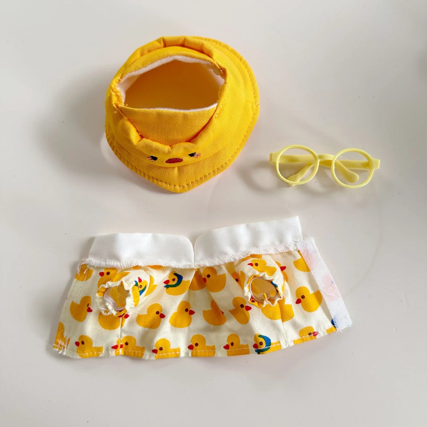 Labubu 17cm Doll Outfit – Sitting Party Duck Costume