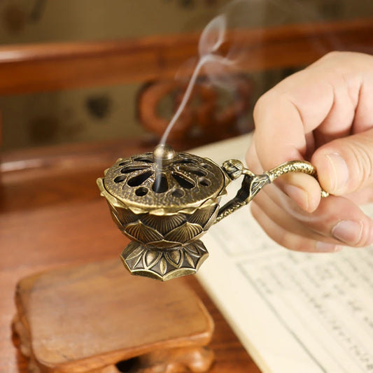 Retro Incense Burner: Handheld Metal Craft with Handle